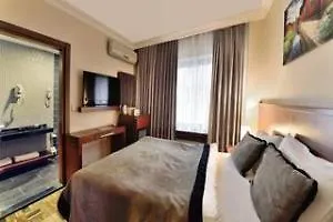 Tiara & Hotel 4*